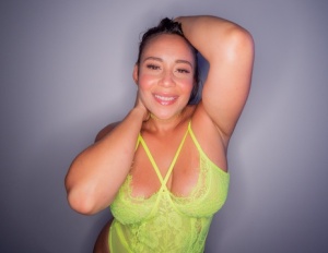 Latina teen Carmela Clutch flaunts her big booty before POV fucking