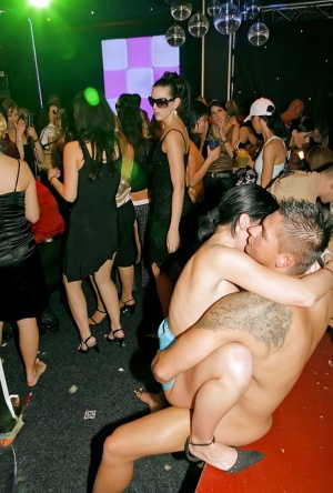 European party goers find themselves in middle of swinging groupsex