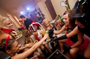 College students get a little bit on the tipsy side before an orgy 83650757
