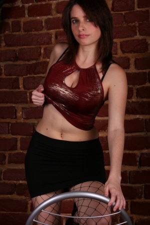 Amateur model Vivian cradles her beautiful boobs in fishnet pantyhose 72314683