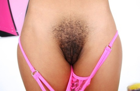 Ebony Booty Hairy - Ebony Hairy Nude & Porn Pics - ViewGals.com