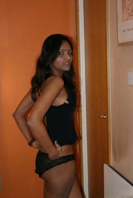 Indian amateur Divya Yogesh releases her firm tits from black lingerie 37385209