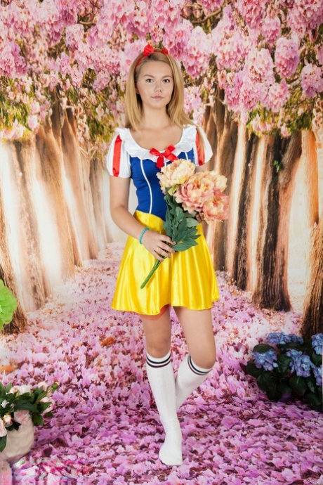Cosplay girl Pop sheds Snow White costume to show nude pussy in knee socks 57898405