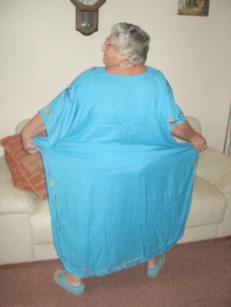Obese nan Grandma Libby licks a nipples after taking off her pink panties 73235647