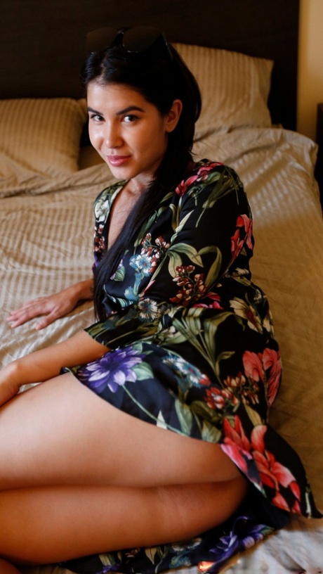 Asian amateur Lady Dee removes her floral print dress before having sex 75065979