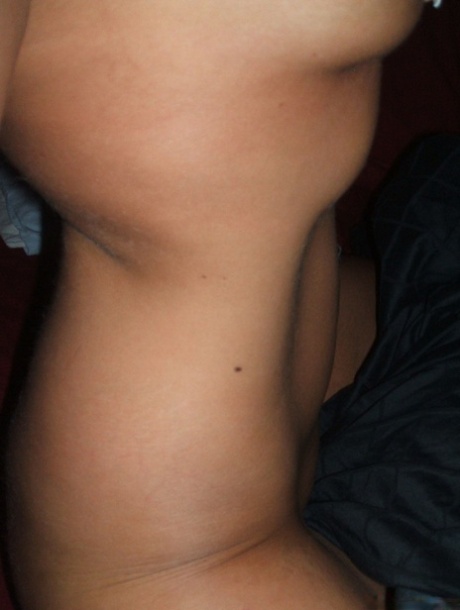 460px x 610px - Selfie Babe Nude & Porn Pics - ViewGals.com
