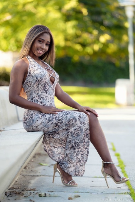 Hot ebony teen Boni Brown sets her toned body free of a long dress 96149017