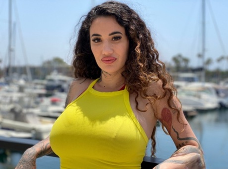 Arabelle Raphael poses at a marina before sporting an anal creampie after sex 22084145