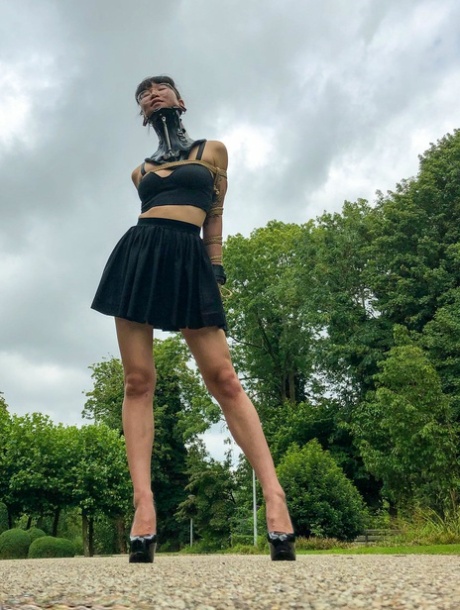 A walk in the park with Flawless, part 1 of 2Asian,Bondage,Outdoors 29819748