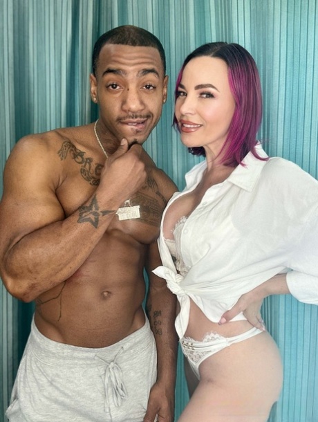 460px x 613px - Interracial Money Nude & Porn Pics - ViewGals.com