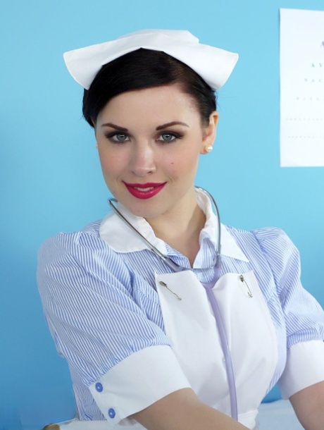 Sexy vintage nurse Jocelyn-Kay removes her uniform to cheer up the patients 68698324