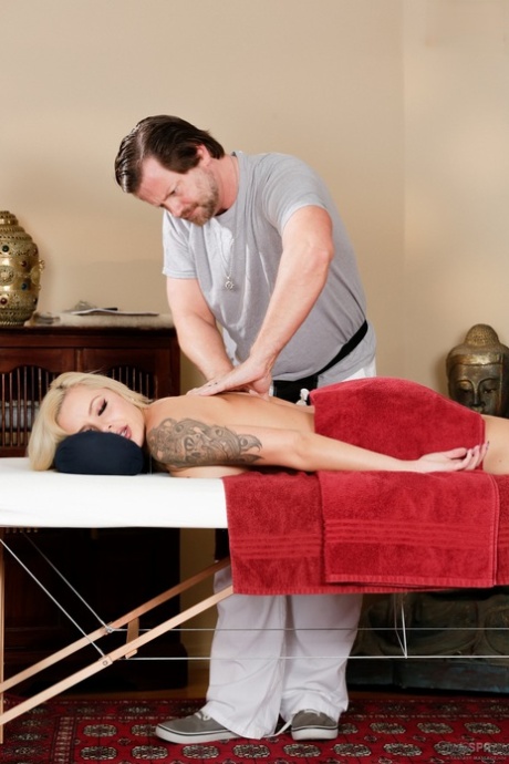 Hot blonde MILF Nina Elle having sex with her masseur after sensual massage 55620211