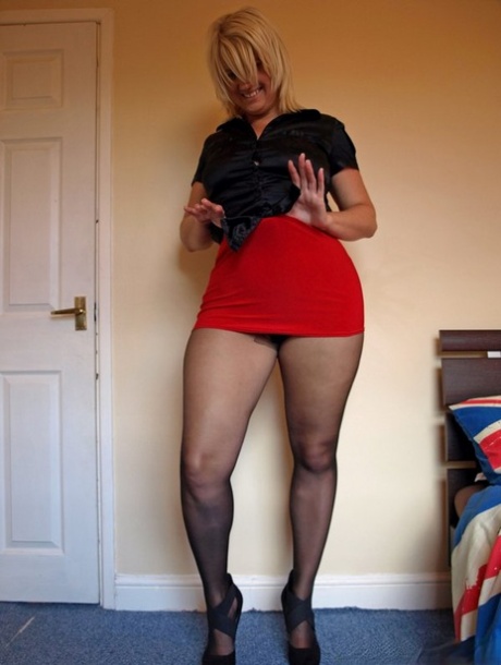 Hot mature fatty Daniella English in black pantyhose flaunting her big ass 58709824