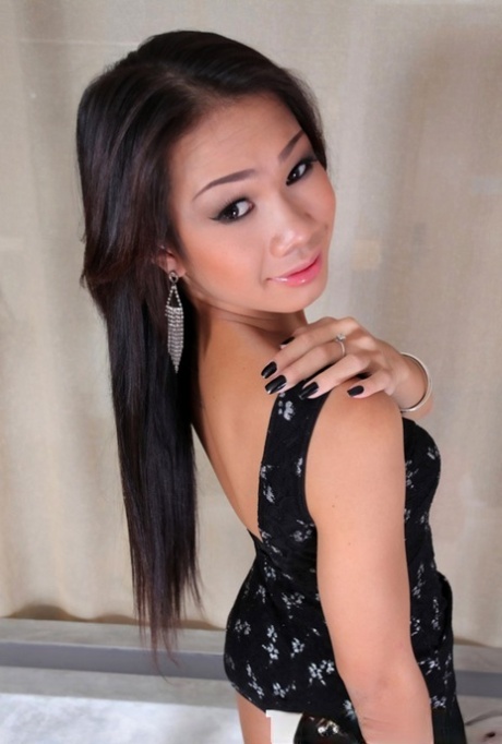 Happy Thanksgiving folks Today we bring you the Asian beauty New This girl is 75013938