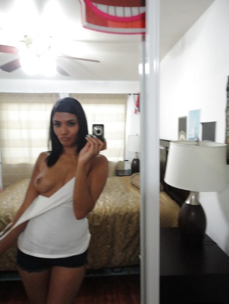 Glamour brunette Shazia Sahari makes a self shot of awesome body and big ass 35256558