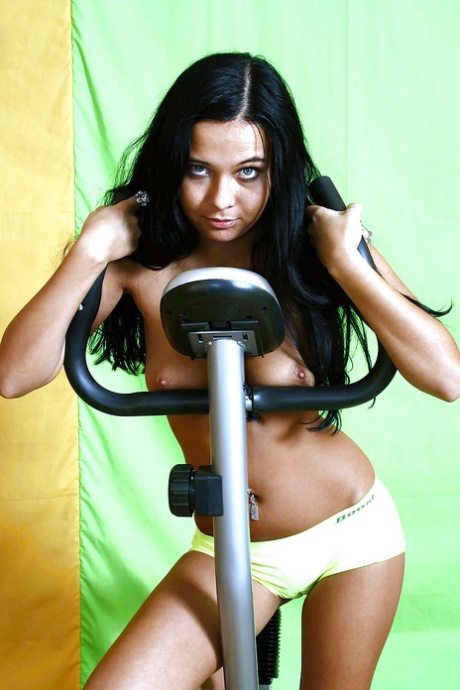 Seductive teen babe stripping off her underwear in the gym 24353566